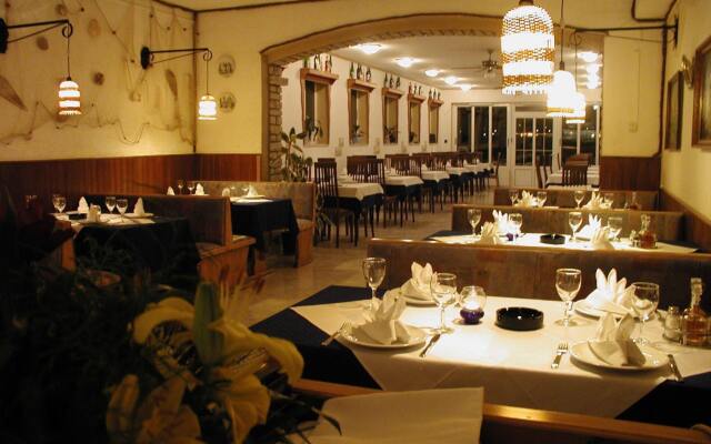 Hotel Tony