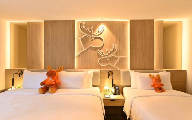 Moose Hotel Nimman
