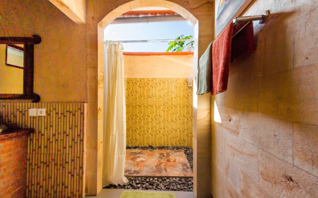 Amed Harmony Cafe and Bungalows