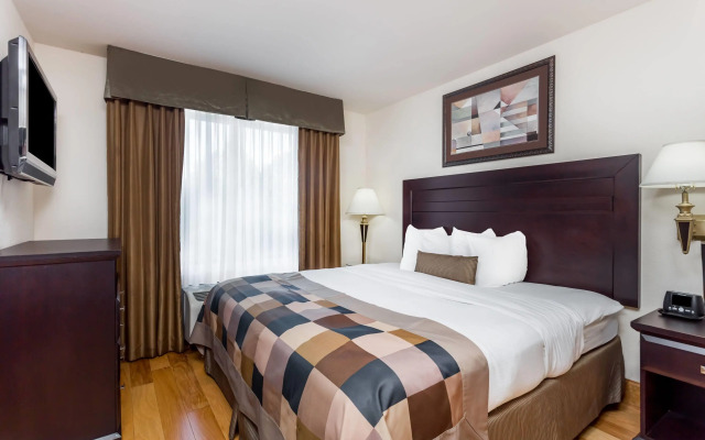 Wingate By Wyndham Lagrange