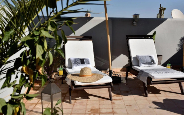 Riad Les Ammonites