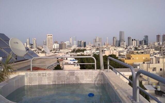 TLV Suites Triplex Penthouse With pool