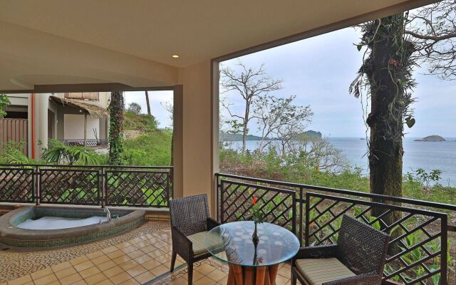 Arenas Del Mar Beachfront & Rainforest Member of the Cayuga Collection