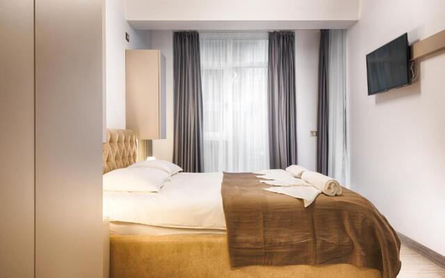 "Bluebay" 2BR apt - Pool & Spa Beach Resort