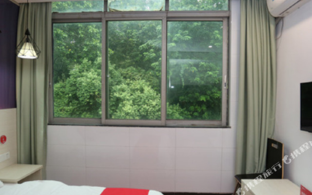 OYO HaoXin Hotel