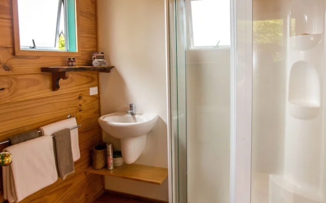 Tatahi Cove - Hostel