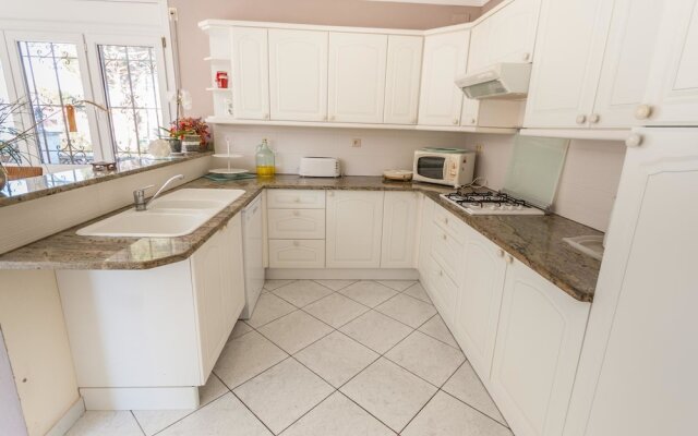 Fantastic Holiday Home With Private Pool in L'escala