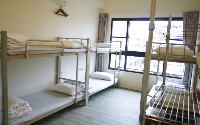 Hotel YAM LAGOM