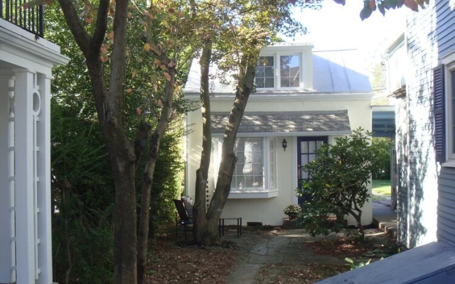 The Tawsty Flower Bed & Breakfast