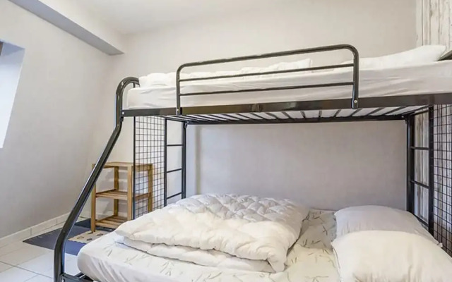 Appealing Apartment With Terrace