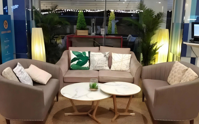 Chaisaeng Palace Hotel