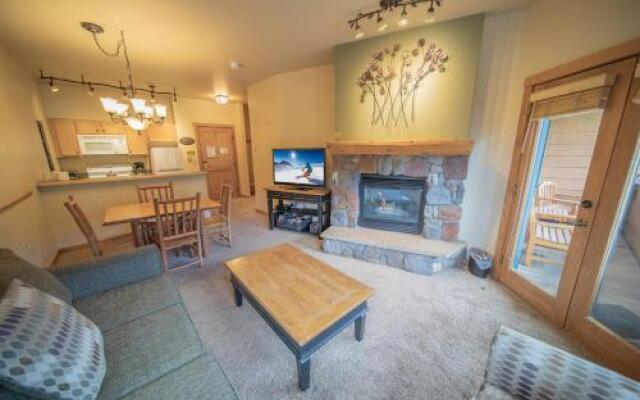 Arapahoe Lodge by SummitCove Vacation Lodging