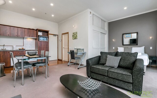 QV Lovely Princes Wharf Studio - 974
