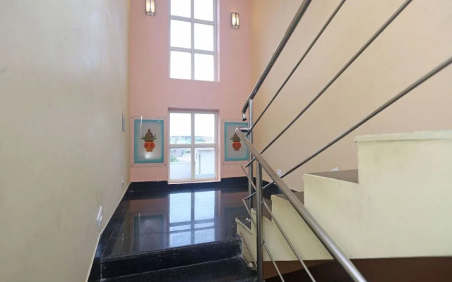 OYO 5051 Silicon Residency