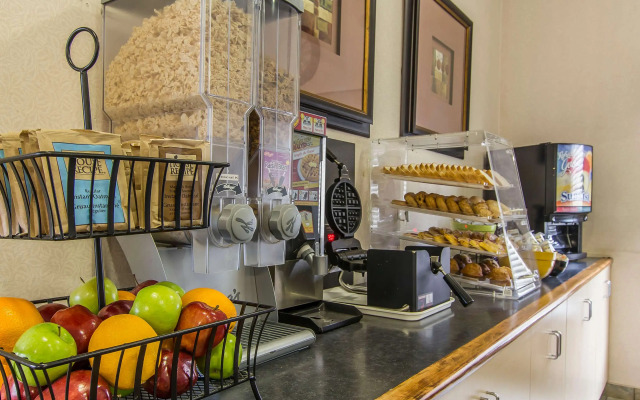 Econo Lodge Lethbridge