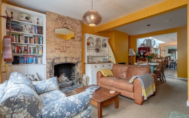 Stylish and Cosy Home in Central Cambridge