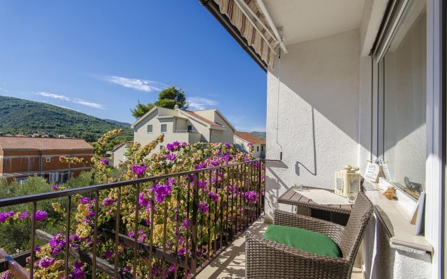 Apartment Orco - close to the sea A1 Stari Grad, Island Hvar