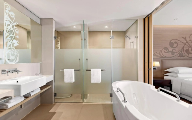 Grand Richmond Stylish Convention Hotel