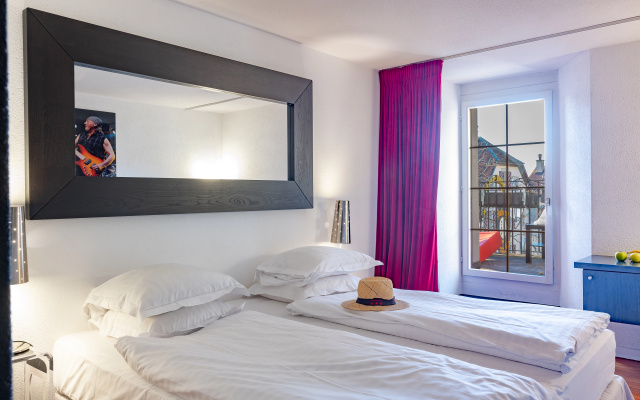 Tralala Hotel Montreux – Guest Rooms – Montreux