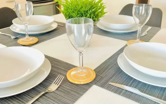 Modern Trendy 1BR Ground Floor Apartment