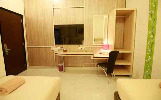 Savita Garden Inn