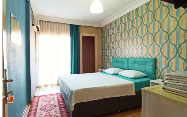 Otel B