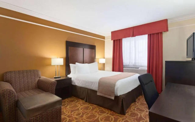 Travelodge Meadow Lake