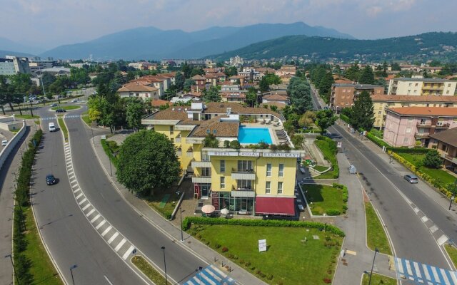 Hotel Regal  Apartments
