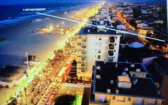 Studio avec terrasse et wifi a Canet en Roussillon