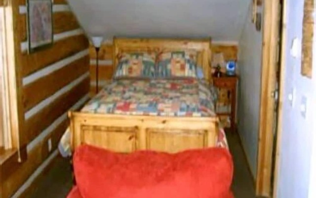 Riverside Meadows Cabins