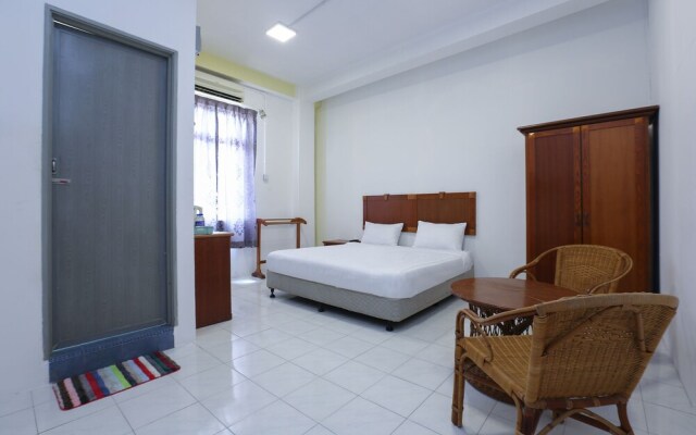 OYO 89931 Aqamar Raxxiz Inn 1