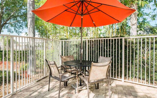 Comfort Inn & Suites Orlando North