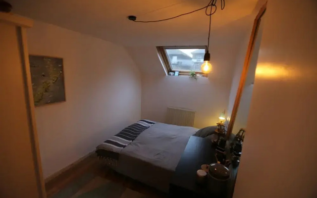 Trendy Notting Hill 1 Bedroom Apartment With Balcony