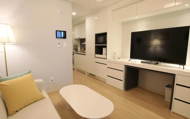 WECOSTAY Myeongdong D2