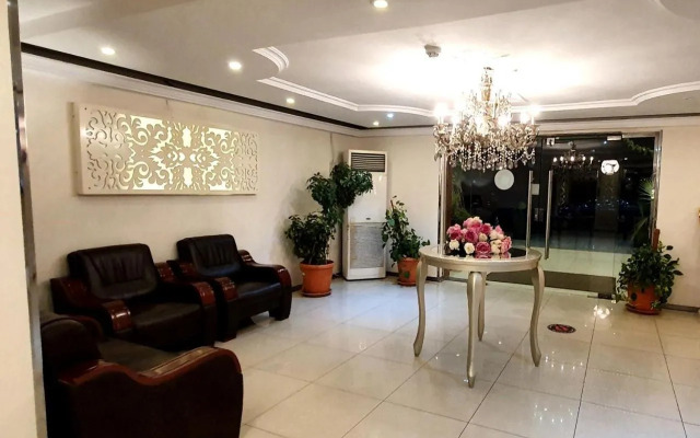 Saryat Alhamra Furnished Apartments