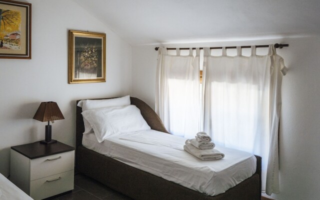 Viale Hambury 51
