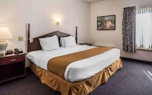 Quality Inn & Suites Albany Airport
