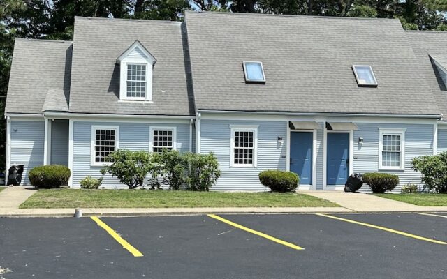 Harborside Suites
