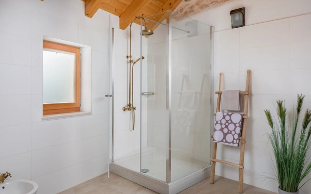 Rustic luxury villa Fulmin