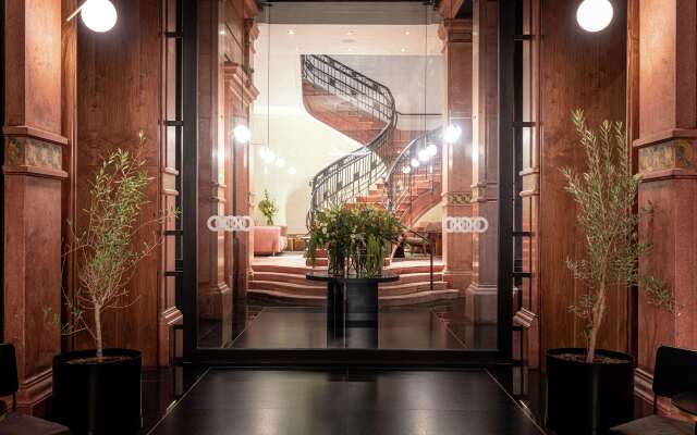 Umbral, a Curio Collection by Hilton