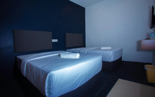 WE Hotel