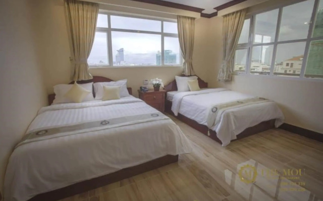 The Mou Hotel