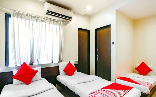 Hotel The Gentleman by OYO Rooms