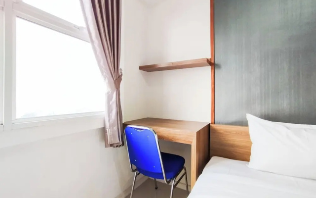 Homey 1Br Apartment At Parahyangan Residence
