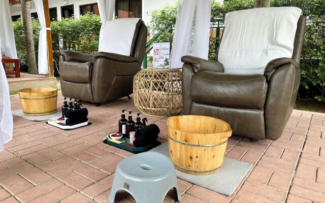 3 Peaks Resort & Boutique Hotel