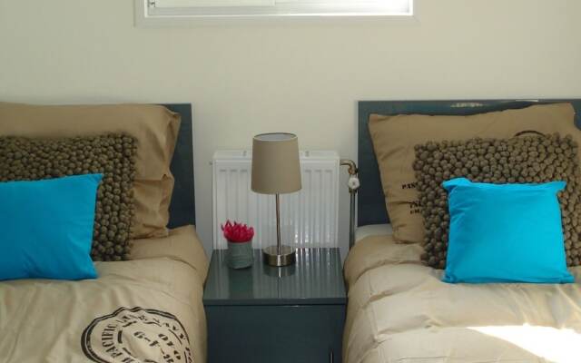 Modern Chalet Near Brunssummerheide
