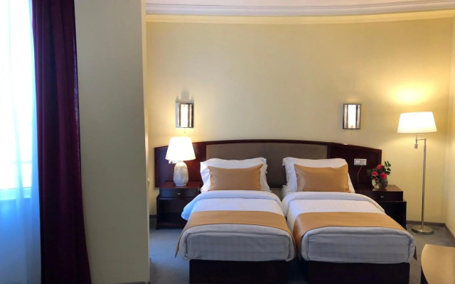 Hotel Aisi