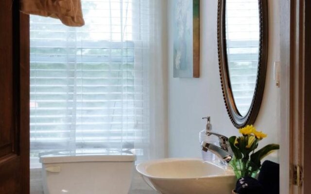 Olde Square Inn Bed and Breakfast