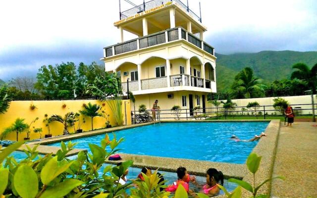 Pundaquit Luxury Resort