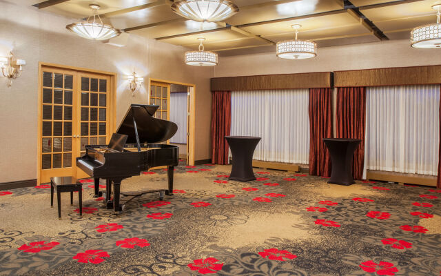 Crowne Plaza Minneapolis West by IHG